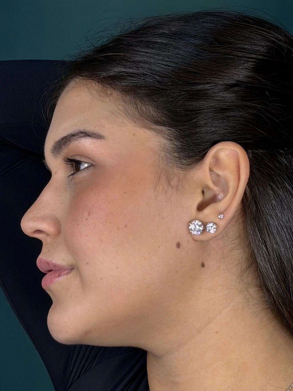 Brinco Ponto Luz Moissanite 10mm - 4 CT — segunda imagem