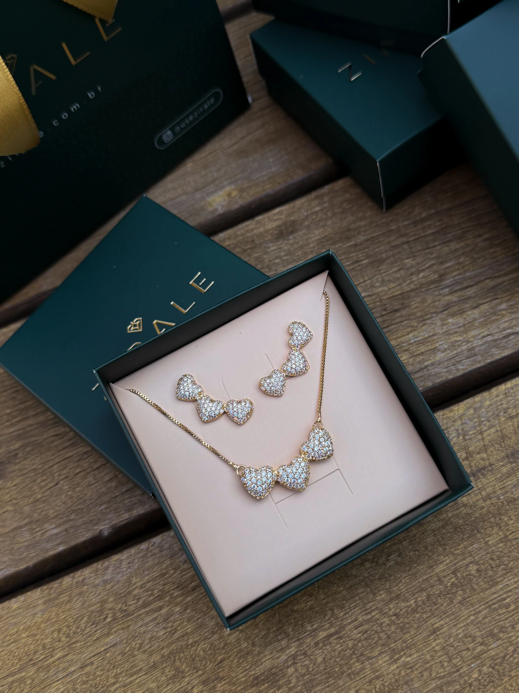 Conjunto 3 Corações - Banho Ouro 18k — segunda imagem