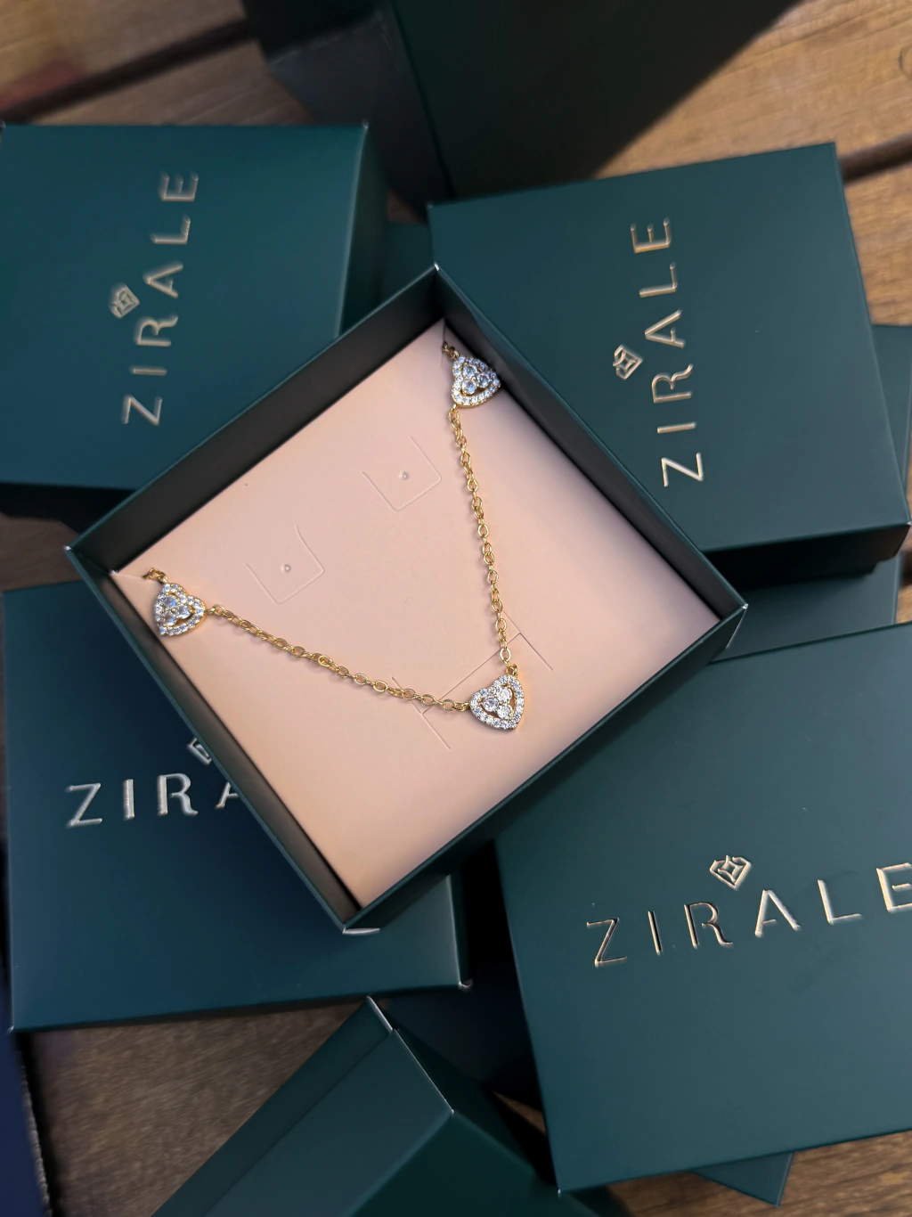 Colar Amelie - Banho de Ouro 18k — segunda imagem