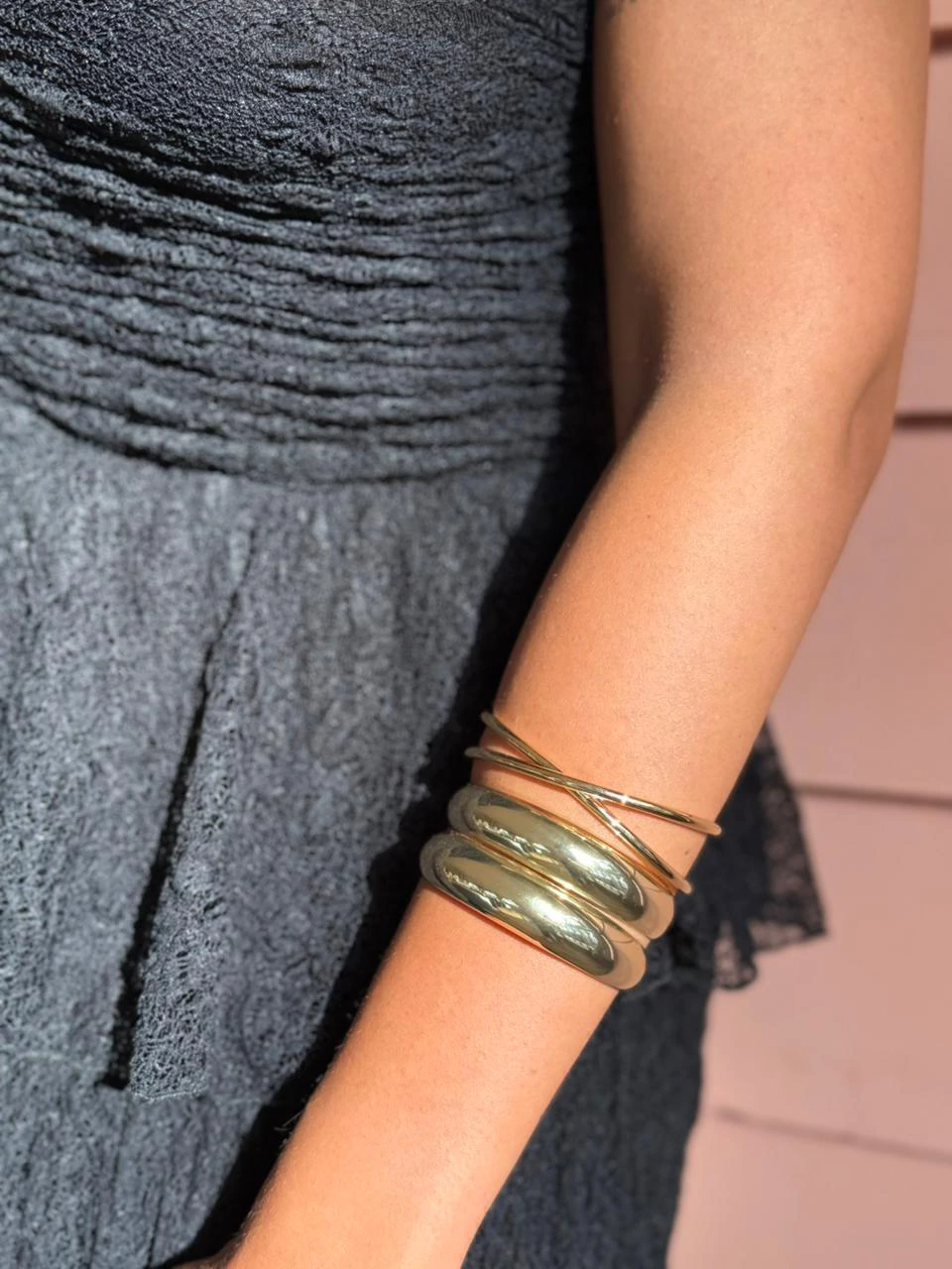 Bracelete em X - Banho de Ouro